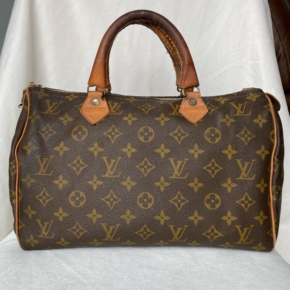 ✨ PRICE DROP✨Authentic Louis Vuitton Speedy 30